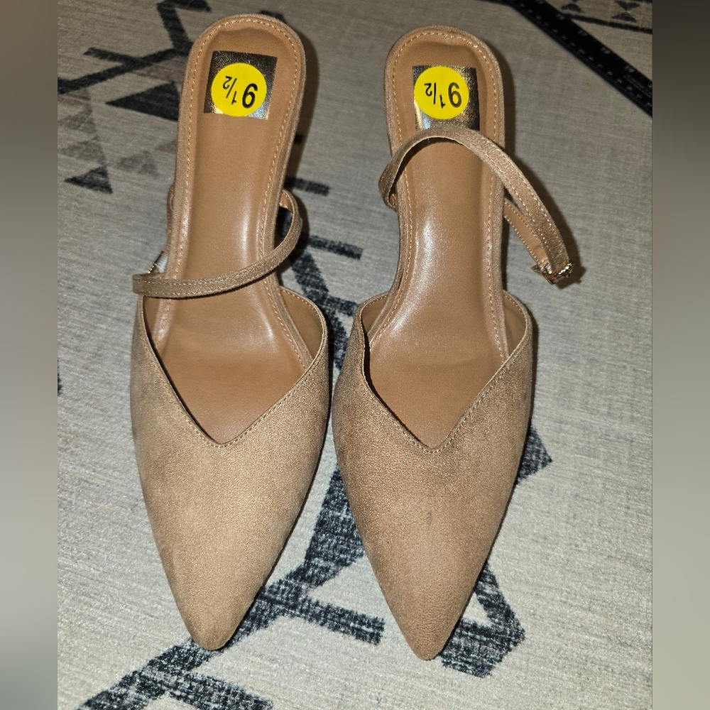 DV by Dolce Vita Women's Elley Buckle Strap Two Piece Pumps tan camel 9.5 - Picture 3 of 10